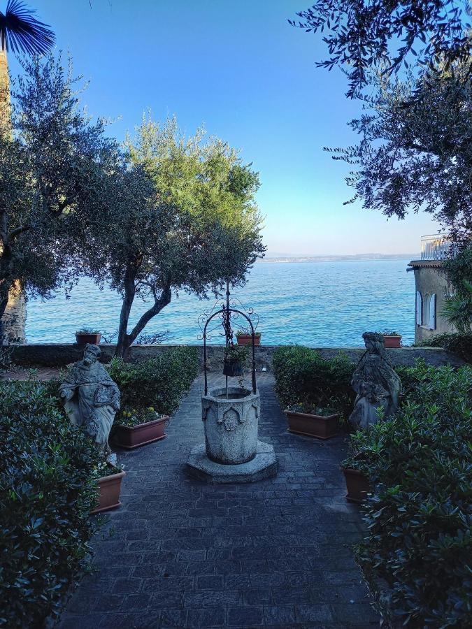 Il Nido Del Cigno Leilighet Sirmione Eksteriør bilde